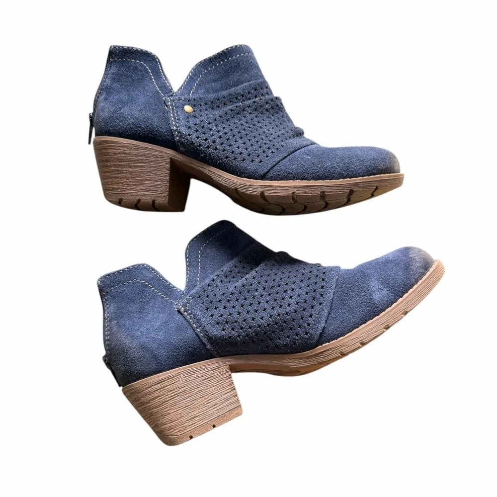 Earth Origins Suede Ankle Boots Amanda blue Size 8 Womens Back Zip Comfortable